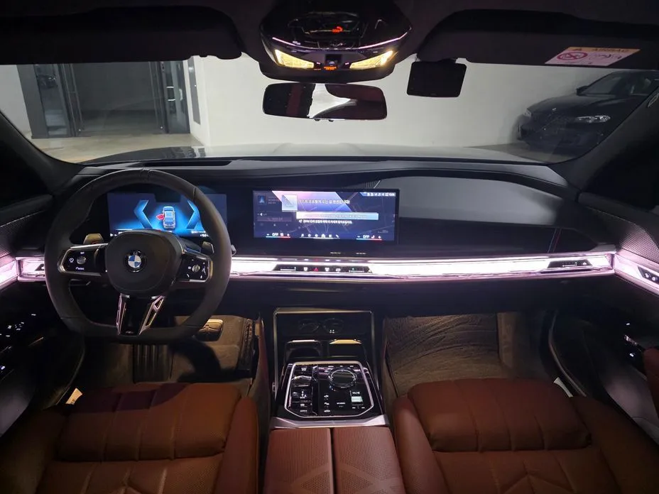 BMW 7-Series 2025 из KR, фото 7