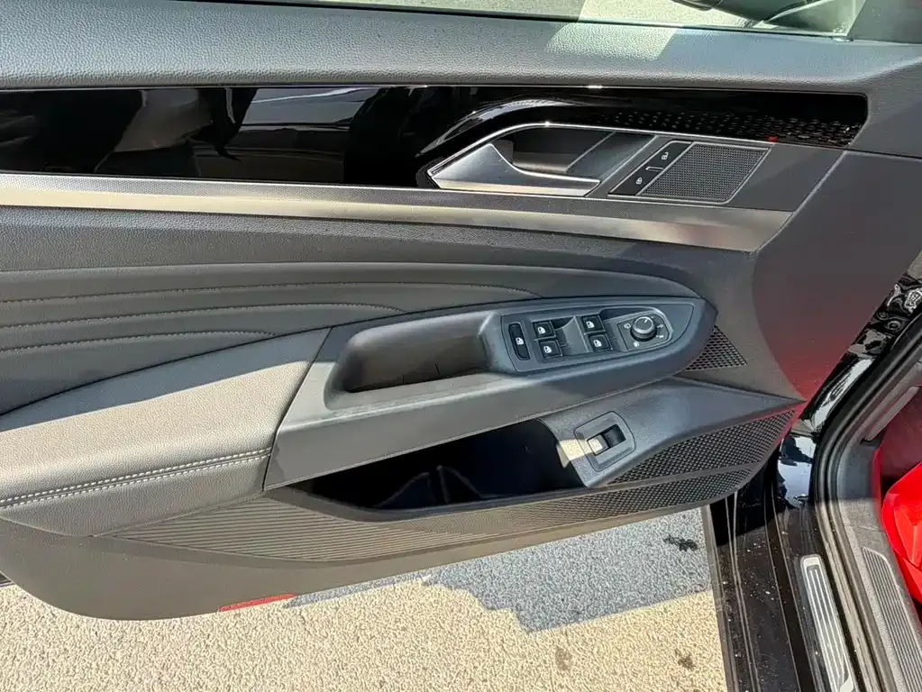 Volkswagen Passat — фото 2