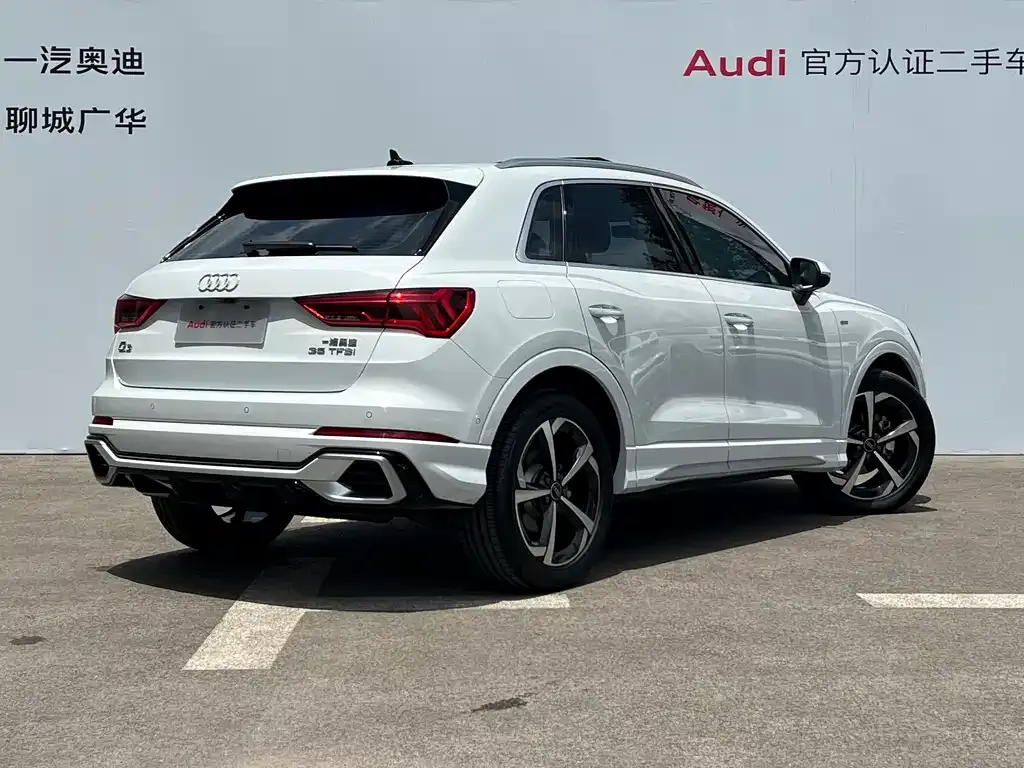 Audi Q3 — фото 8