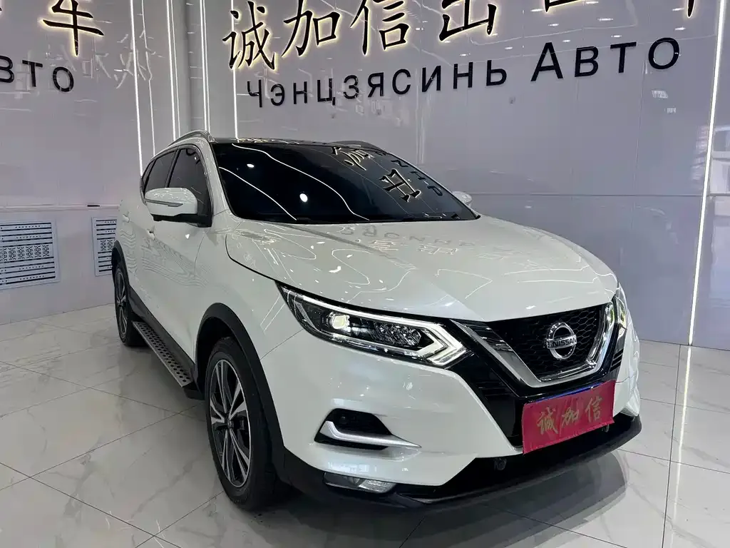 Nissan Qashqai — фото 4