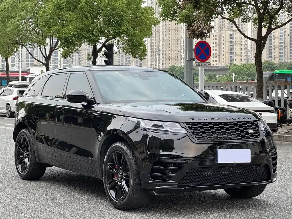 Land Rover Velar — фото 1