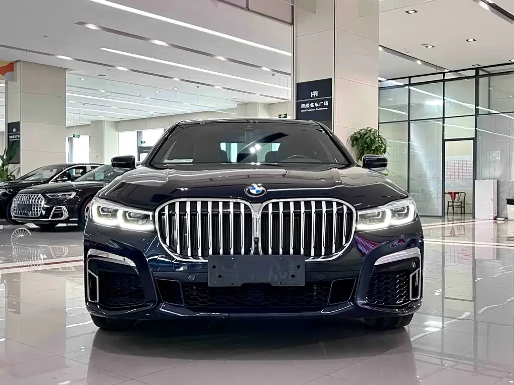 BMW 7 Series 2021 из CN, фото 5