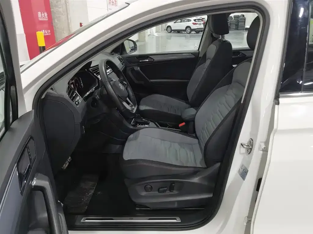Volkswagen Tiguan X 2021 из CN, фото 10