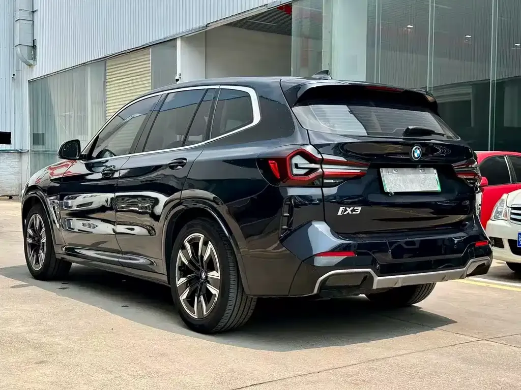 BMW iX3 2023 из CN, фото 8