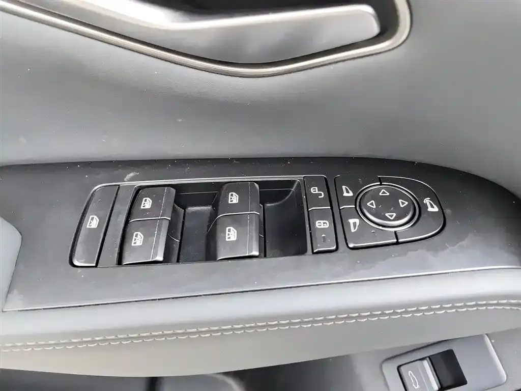 BYD Qin L — фото 2