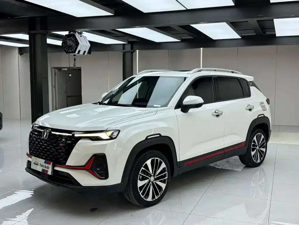 Changan CS35PLUS — фото 1