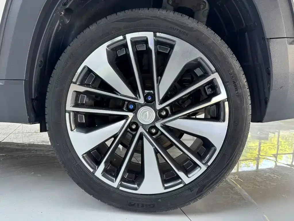 Changan CS35PLUS — фото 10