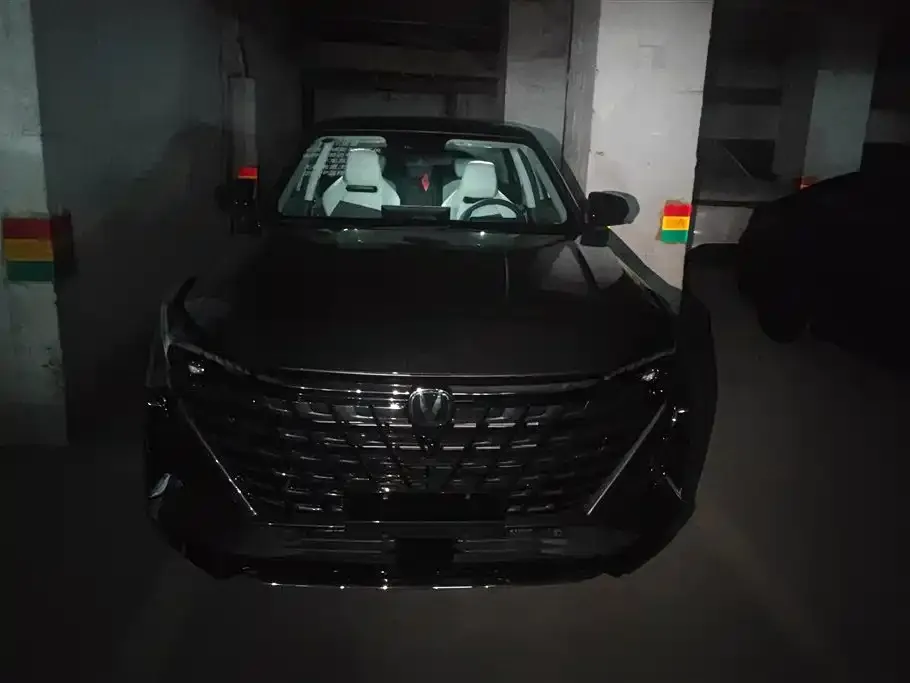 Changan UNI-Z New Energy 2026 из CN, фото 4