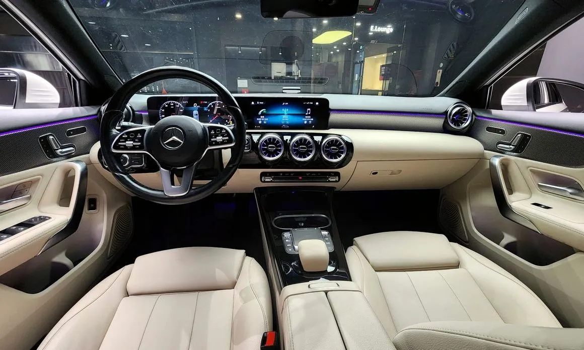 Mercedes-Benz A-Class — фото 10
