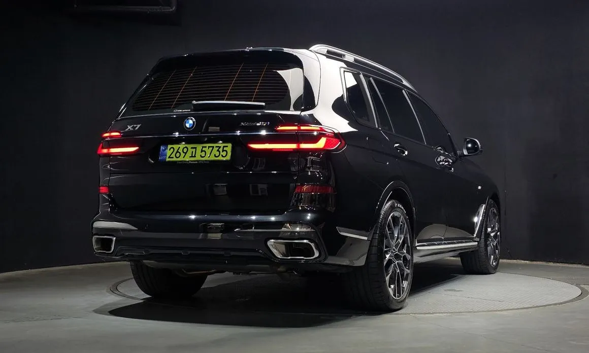 BMW X7 — фото 3