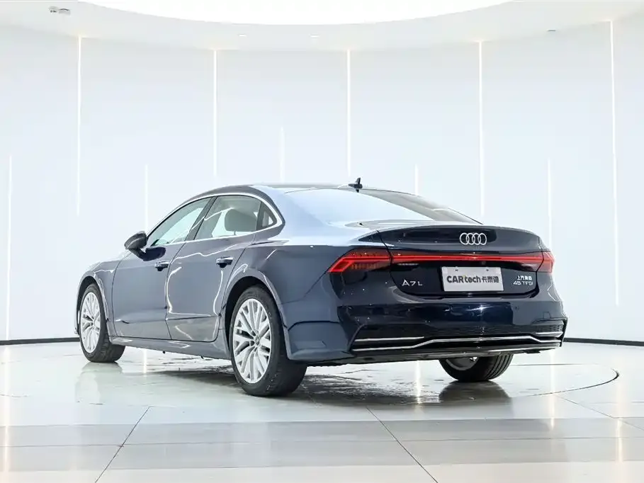 Audi A7L 2024 из CN, фото 8
