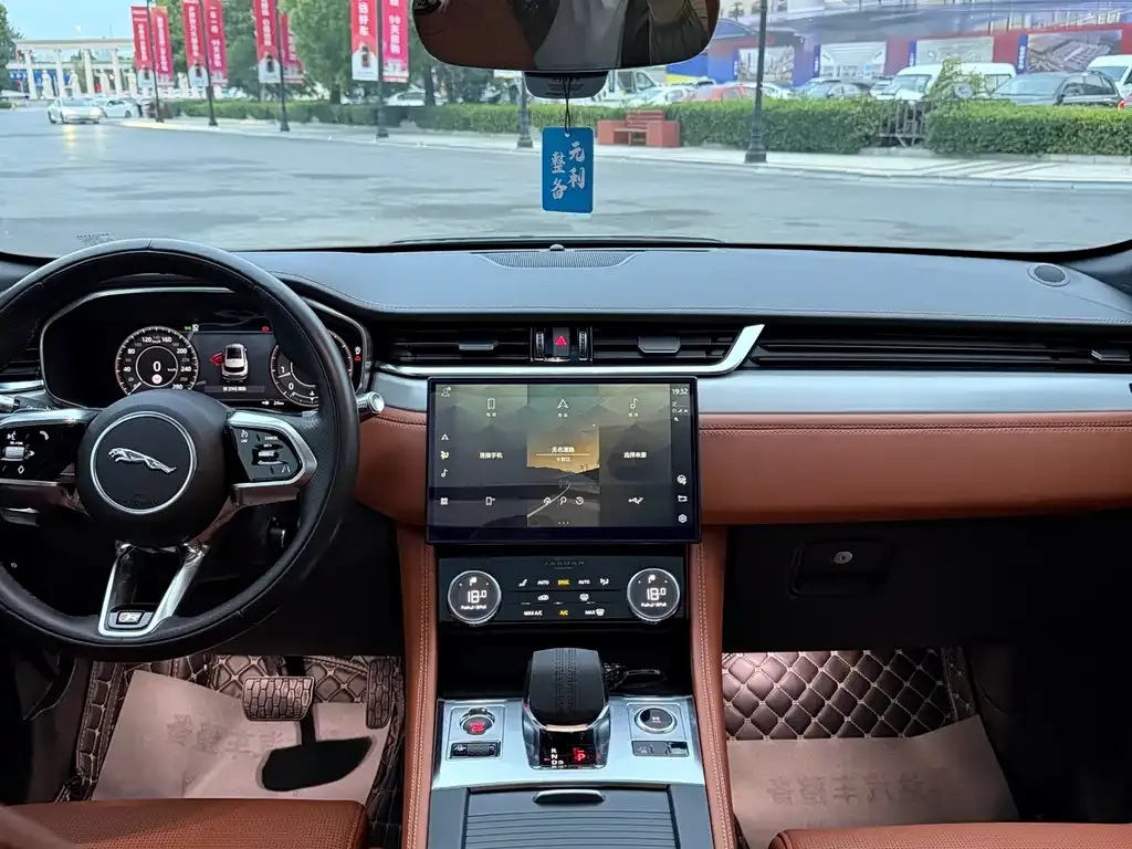 Jaguar F-PACE 2021 из CN, фото 5