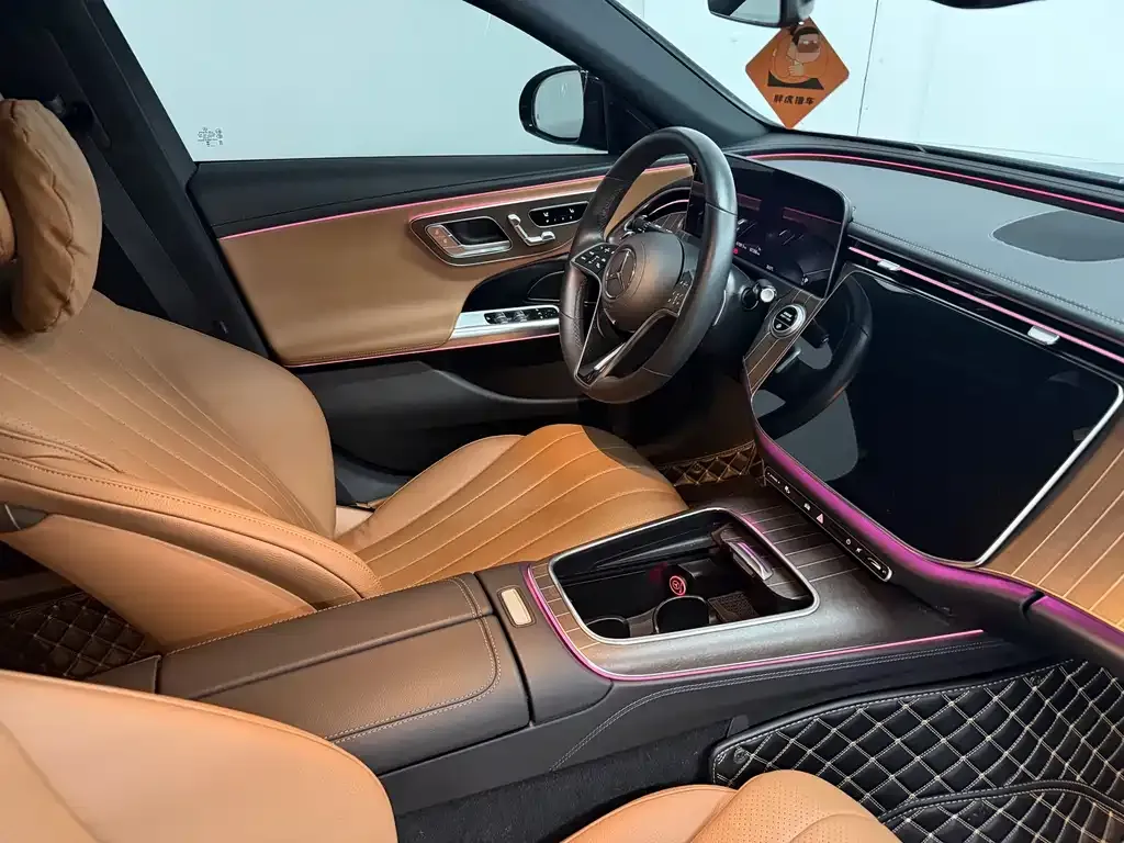 Mercedes-Benz E-Class — фото 10