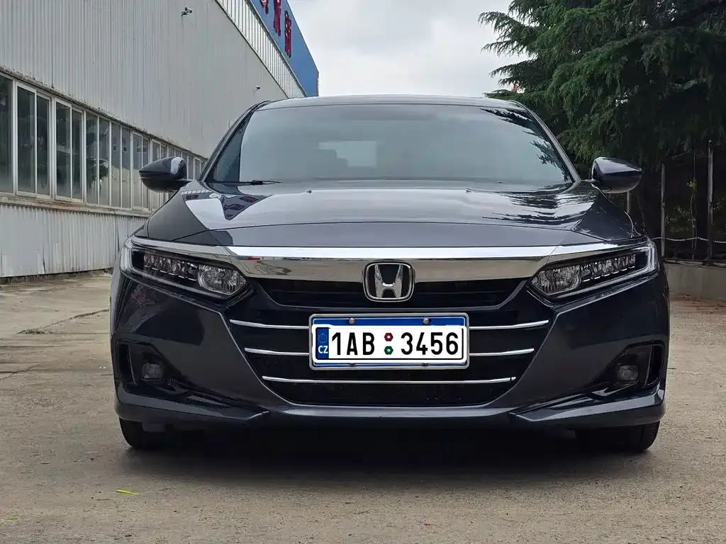 Honda Accord — фото 5