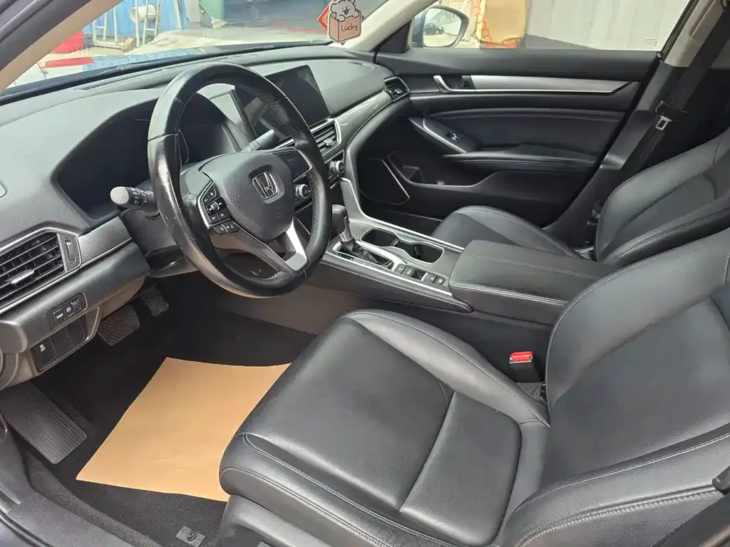 Honda Accord — фото 3