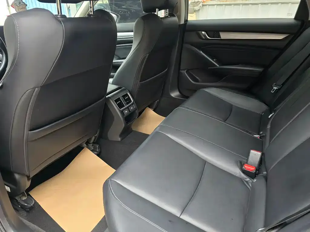 Honda Accord — фото 2