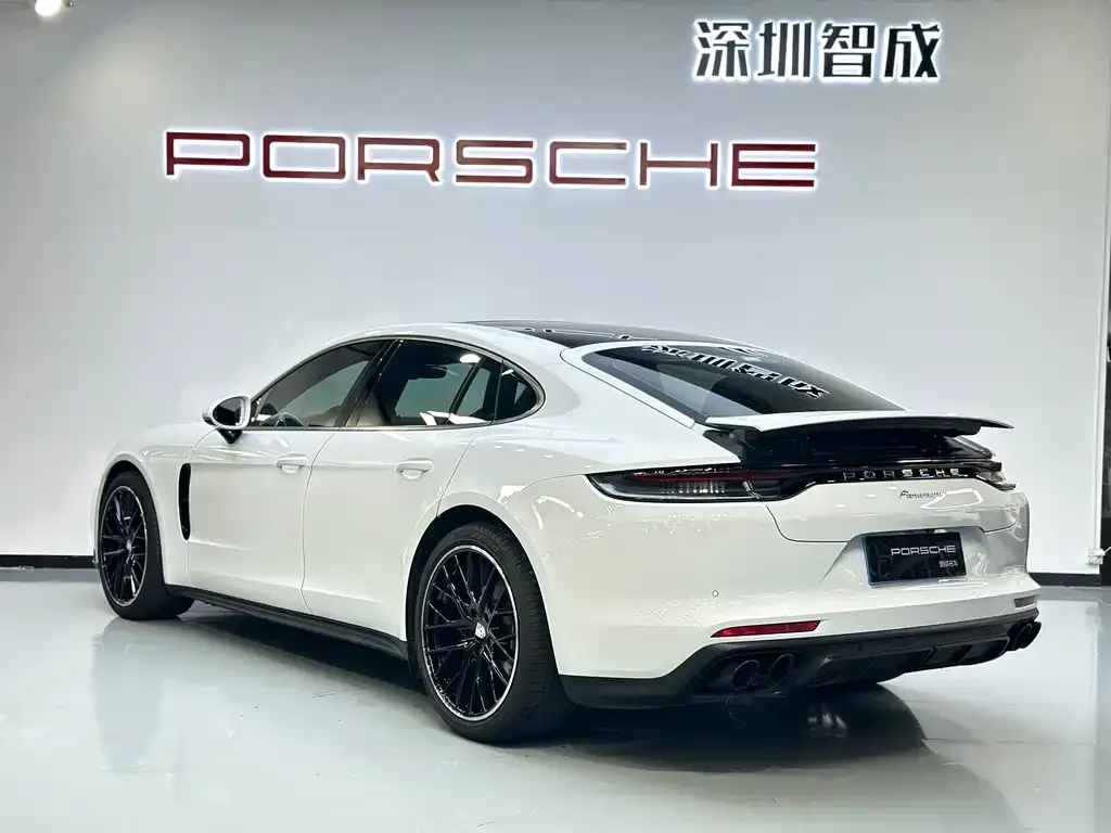 Porsche Panamera — фото 10