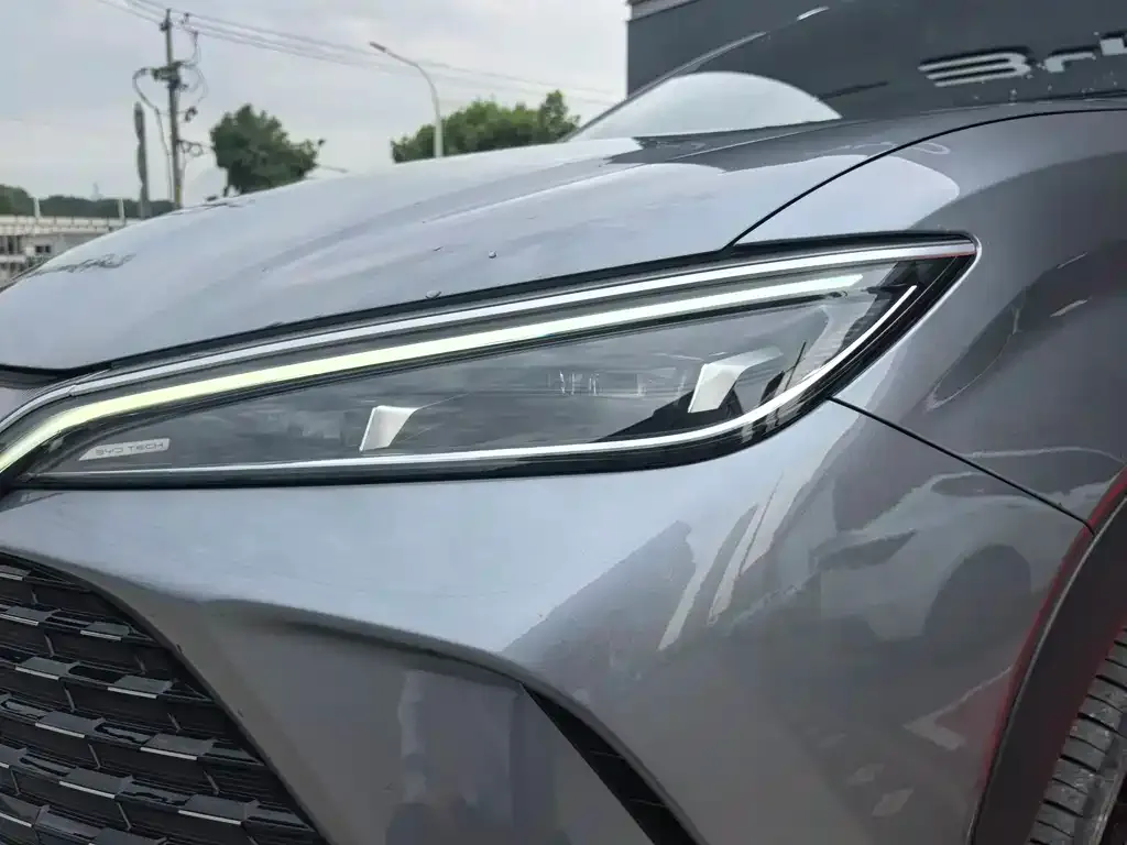 BYD L DM-i — фото 7