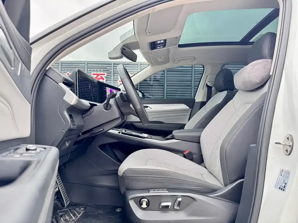 Volkswagen Tavendor 2023 из CN, фото 8