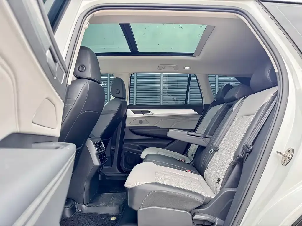 Volkswagen Tavendor 2023 из CN, фото 9