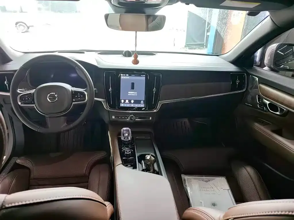 Volvo V90 2024 из CN, фото 4