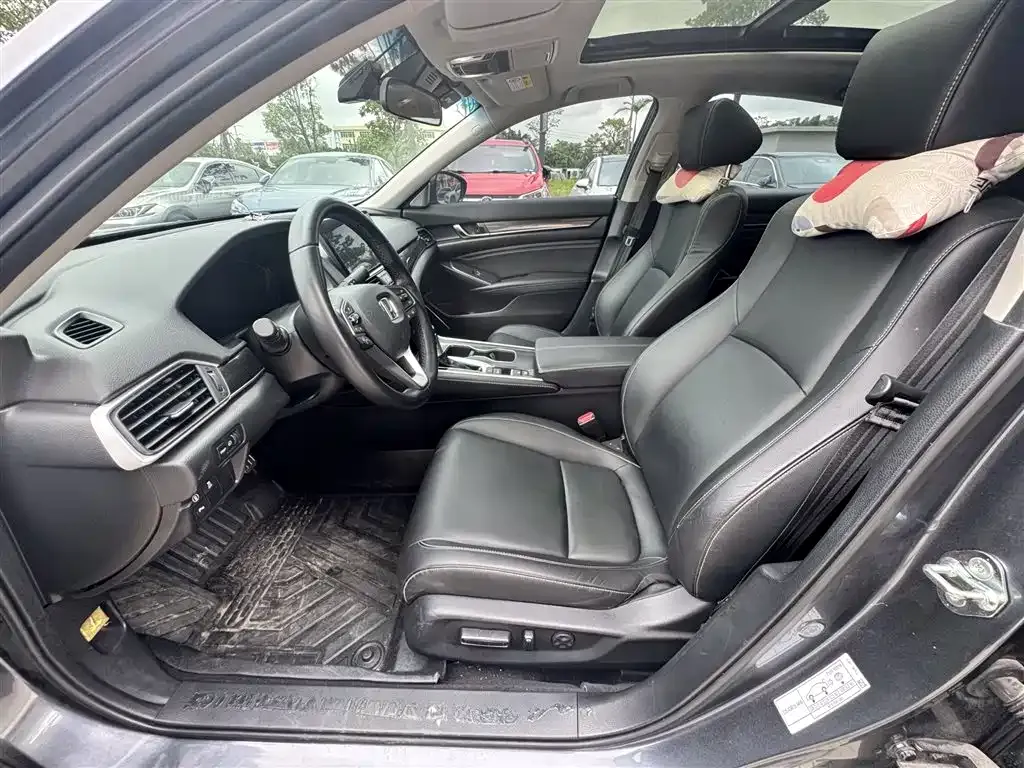 Honda Accord — фото 3