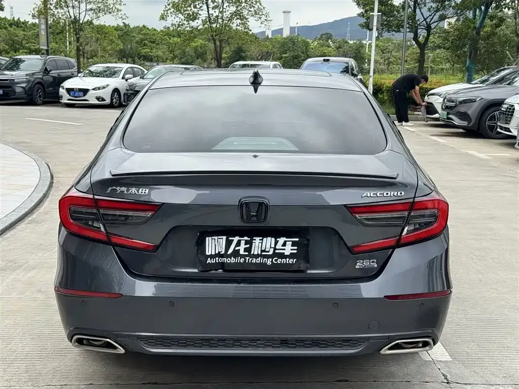 Honda Accord — фото 5