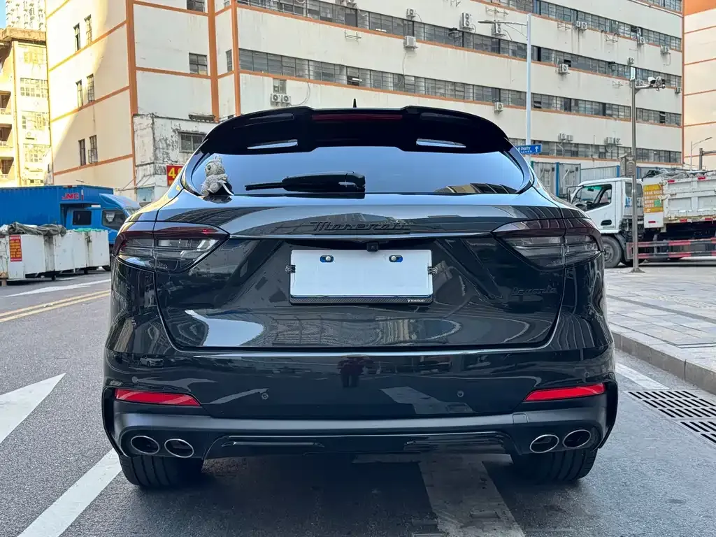 Maserati Levante — фото 2