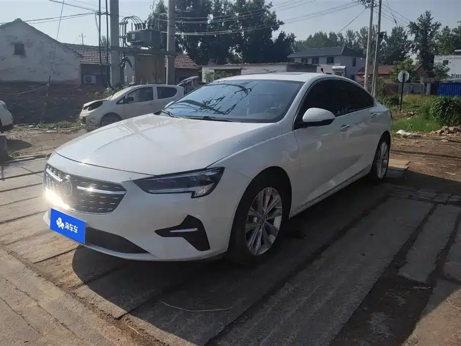 Buick Regal — фото 1