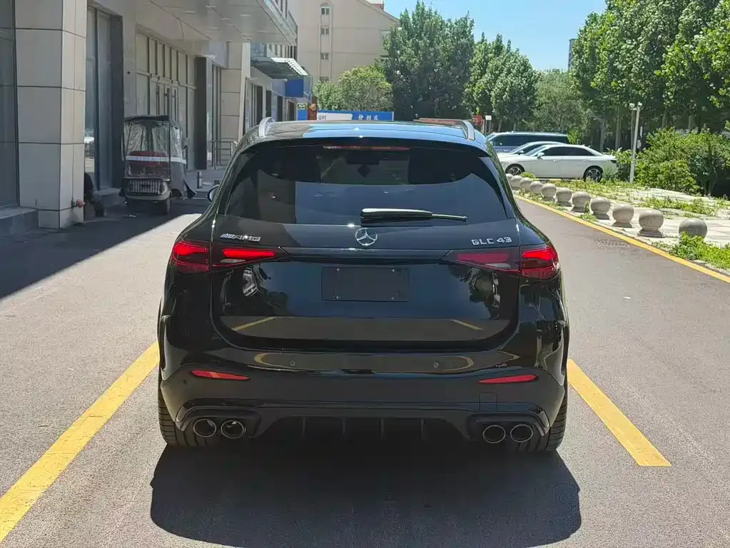 Mercedes-Benz GLC AMG — фото 7