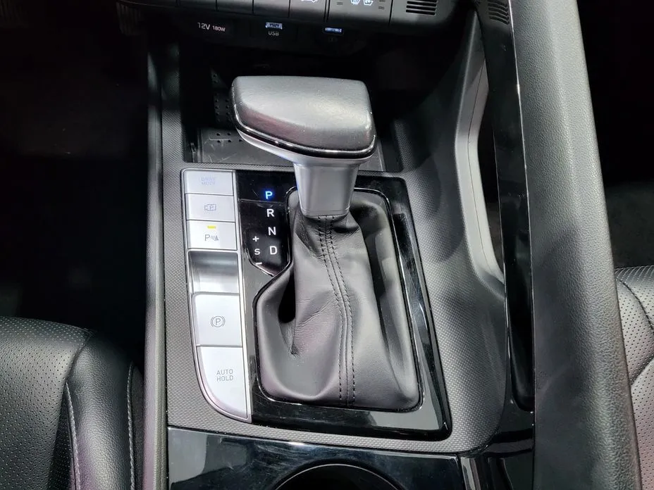 Hyundai AVANTE 2021 из KR, фото 7