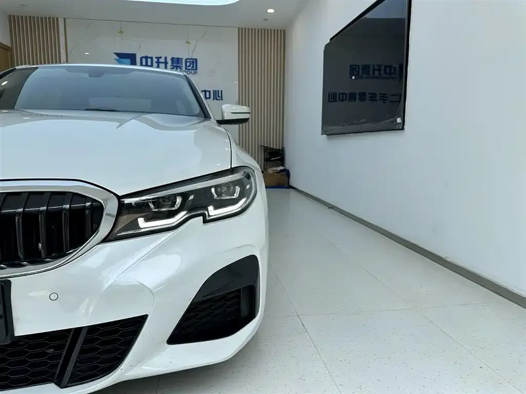 BMW 3 Series 2021 из CN, фото 10
