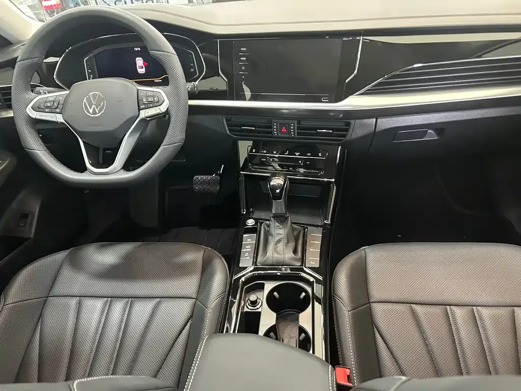 Volkswagen Passat — фото 10