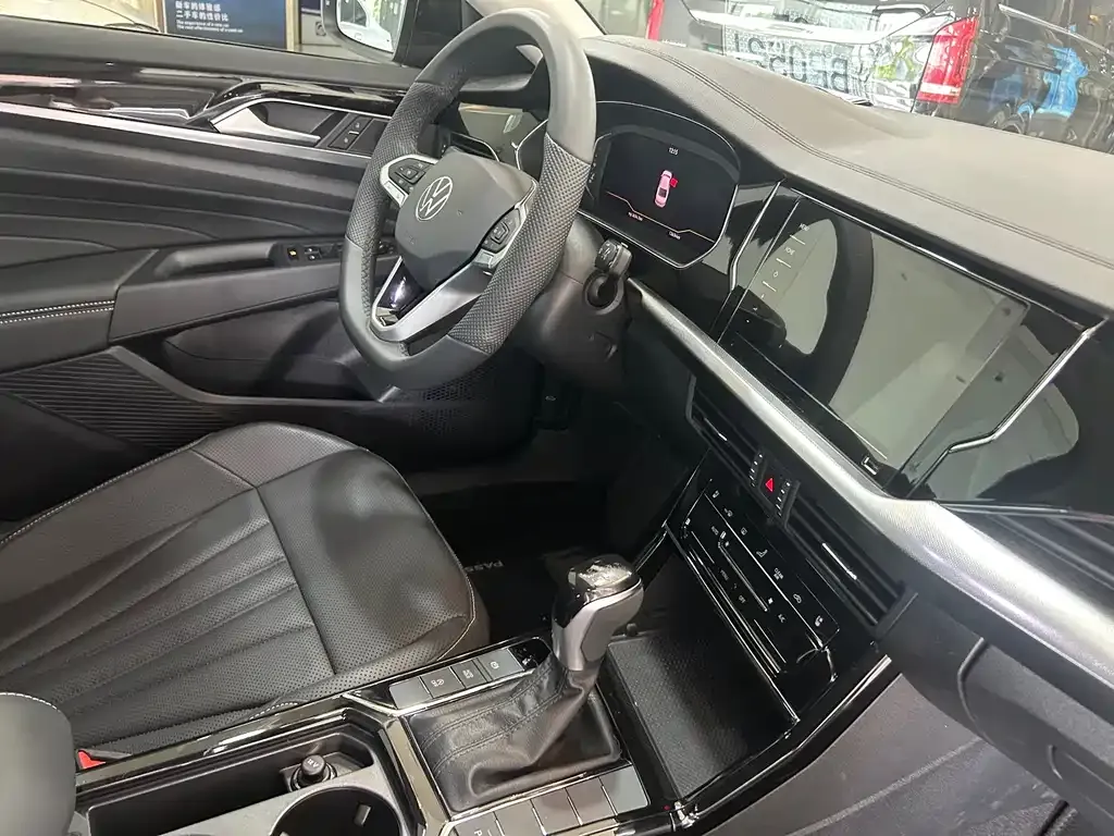 Volkswagen Passat — фото 7