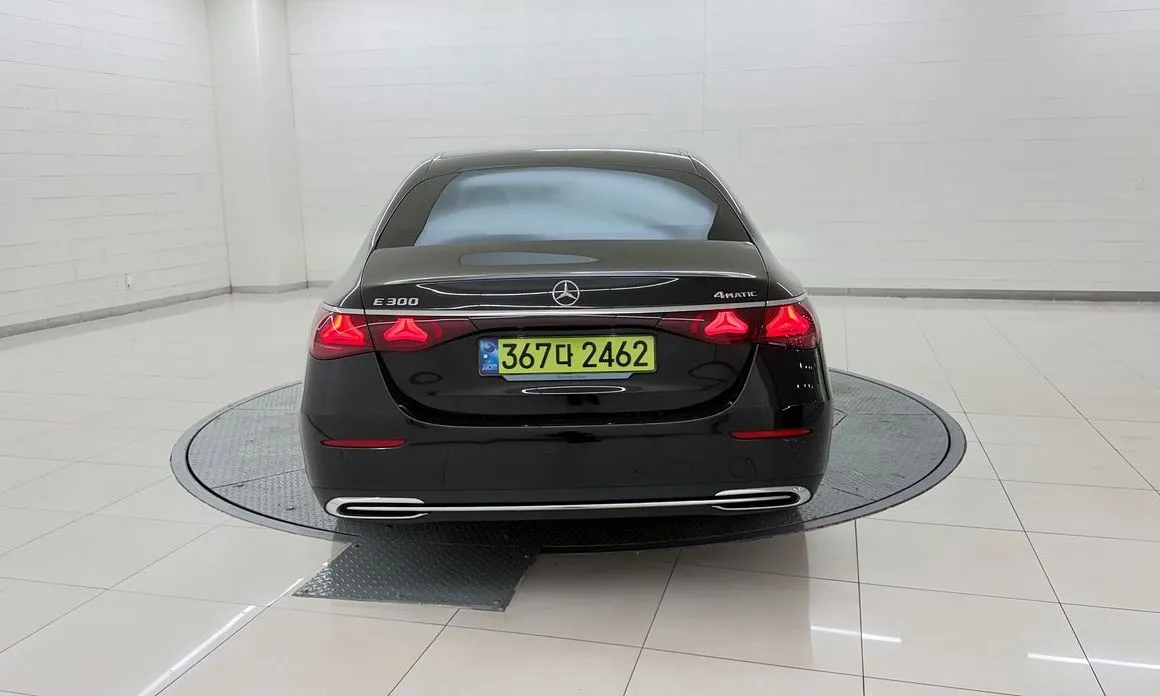 Mercedes-Benz E-Class 2024 из KR, фото 2