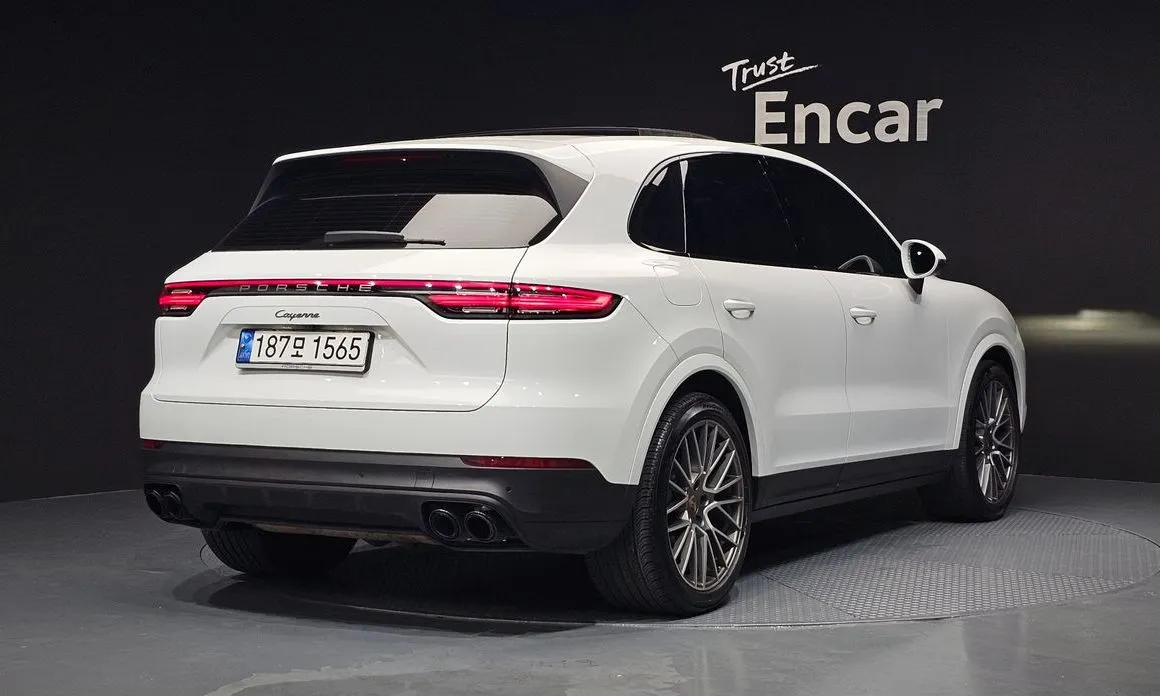 Porsche Cayenne 2022 из KR, фото 2