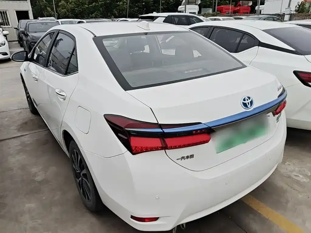 Toyota Corolla Hybrid 2022 из CN, фото 3