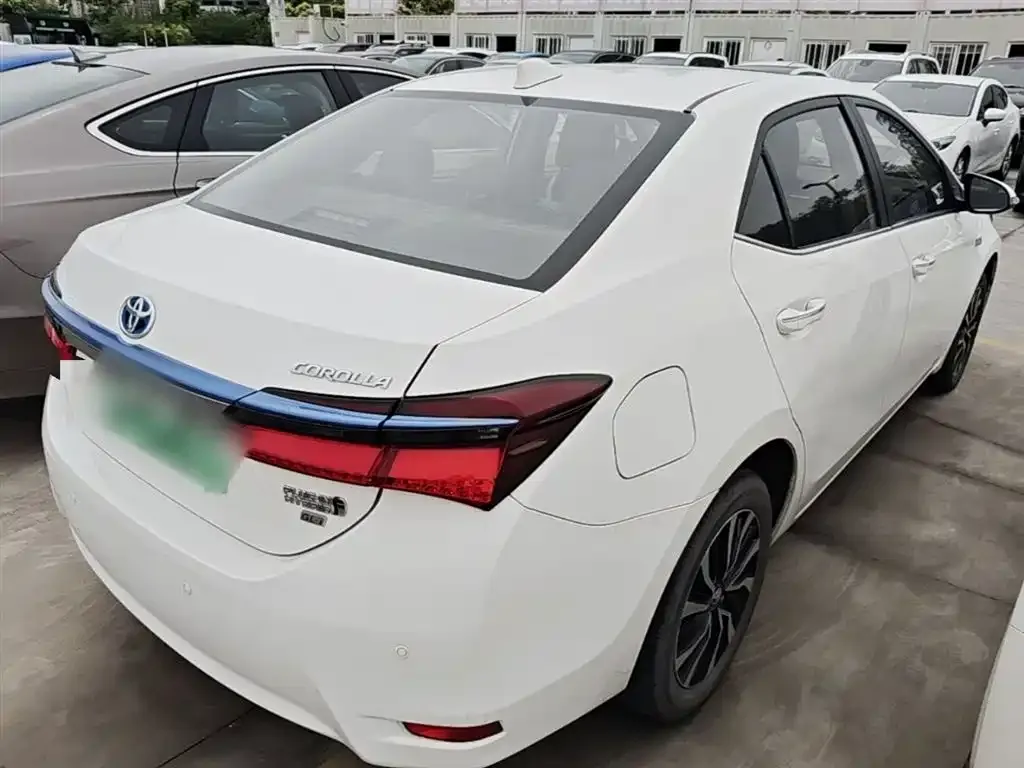 Toyota Corolla Hybrid 2022 из CN, фото 10