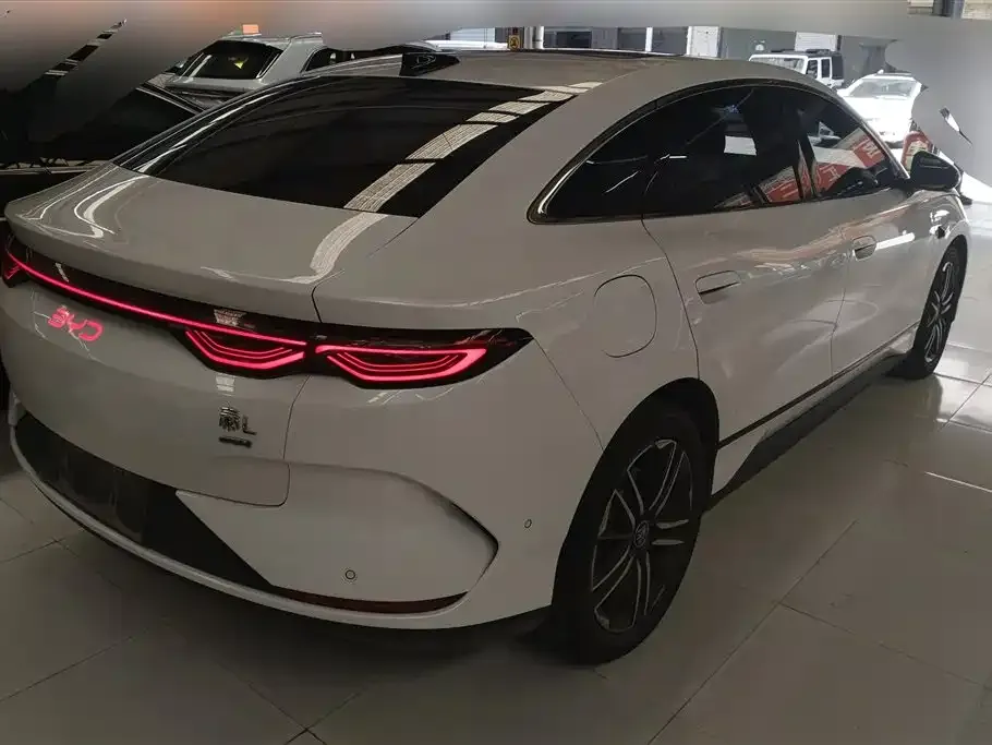 BYD Qin L — фото 8