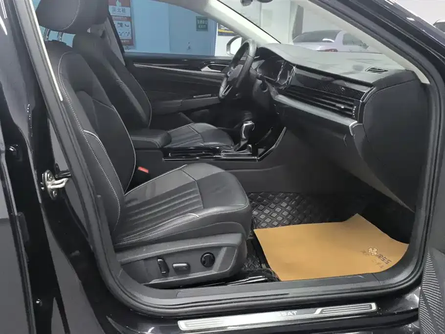 Volkswagen Passat — фото 7