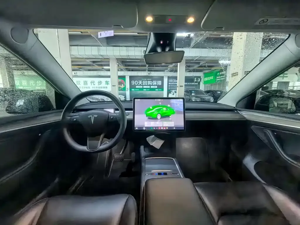 Tesla Model Y — фото 4
