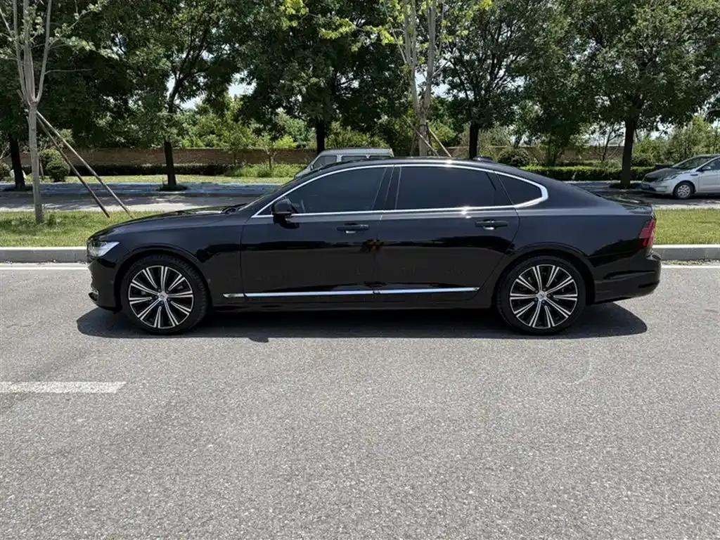 Volvo S90 — фото 8
