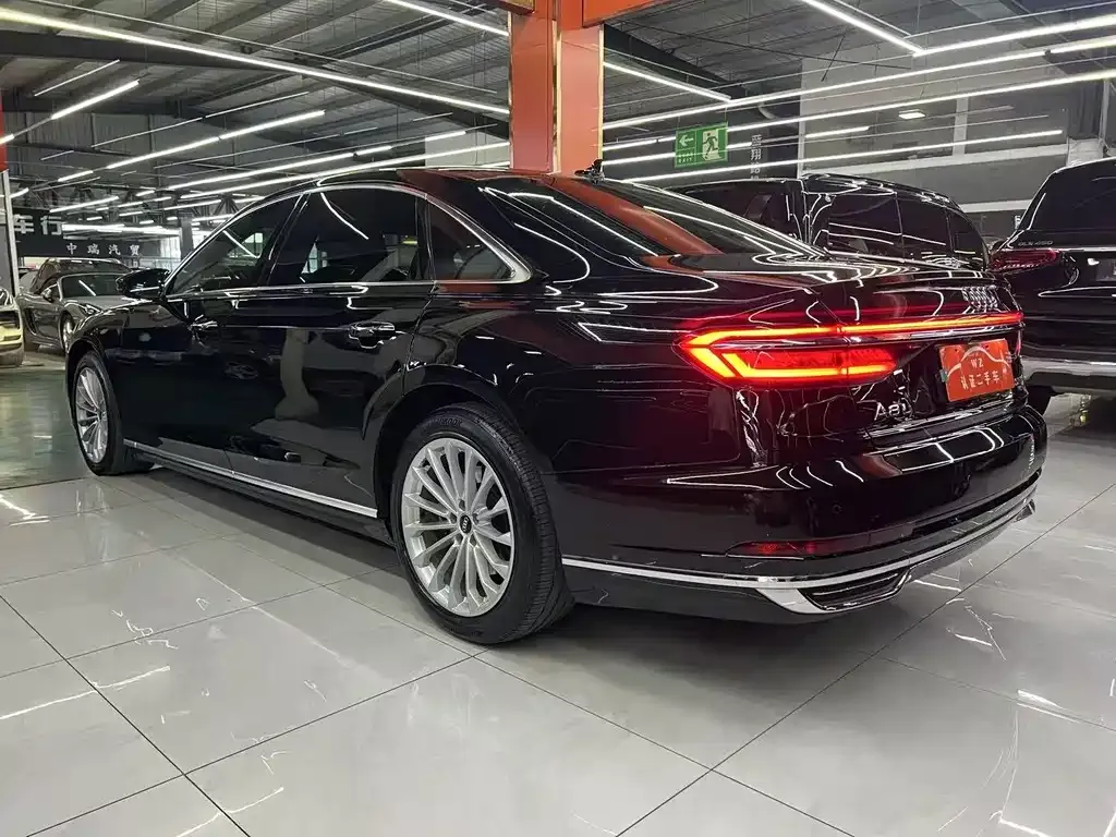 Audi A8 2021 из CN, фото 10