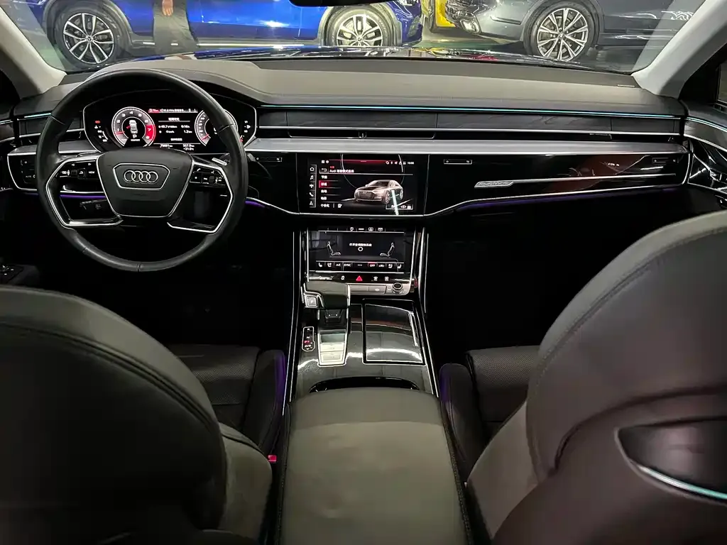 Audi A8 2021 из CN, фото 2