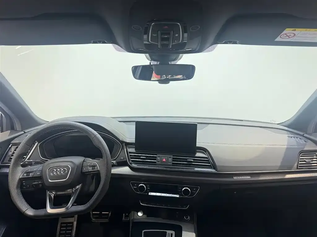 Audi Q5L Sportback — фото 7