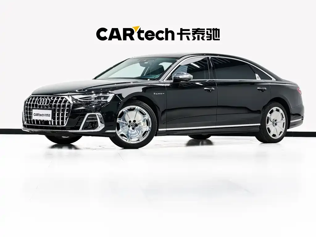 Audi A8 — фото 1