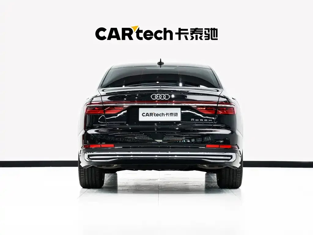 Audi A8 — фото 7