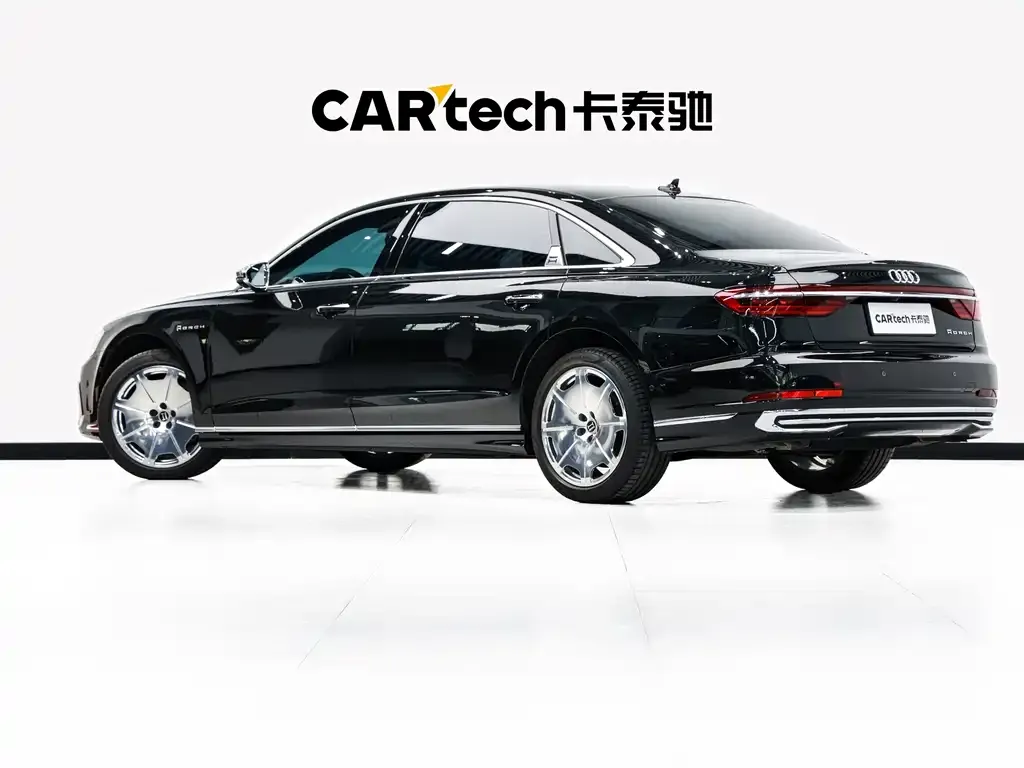 Audi A8 — фото 2