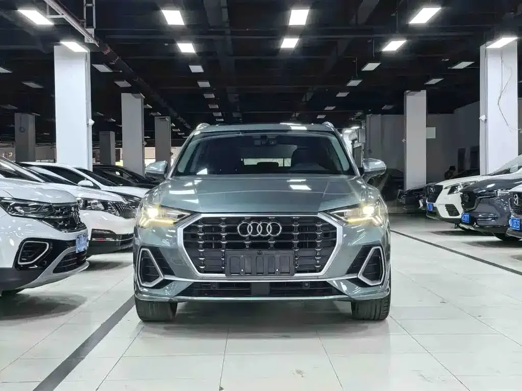 Audi Q3 — фото 4