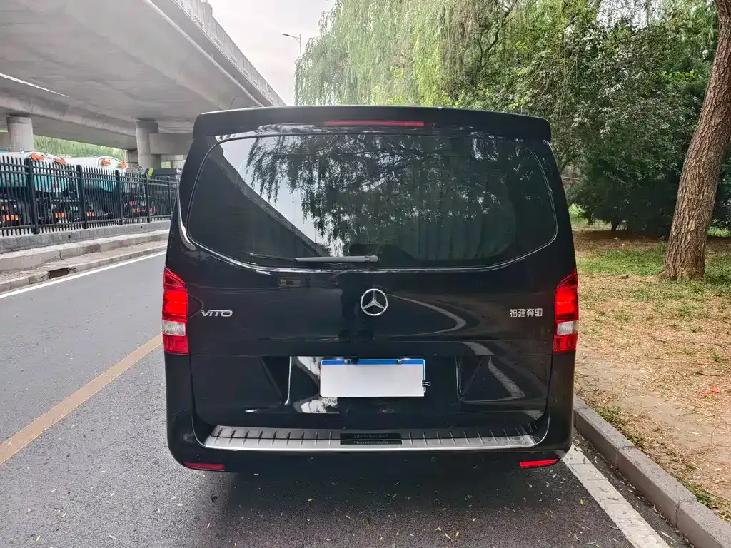 Mercedes-Benz Vito — фото 7